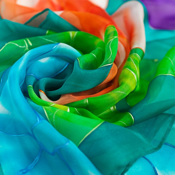 Conjunto de seda pintado a mano de flores multicolor estilo Frida